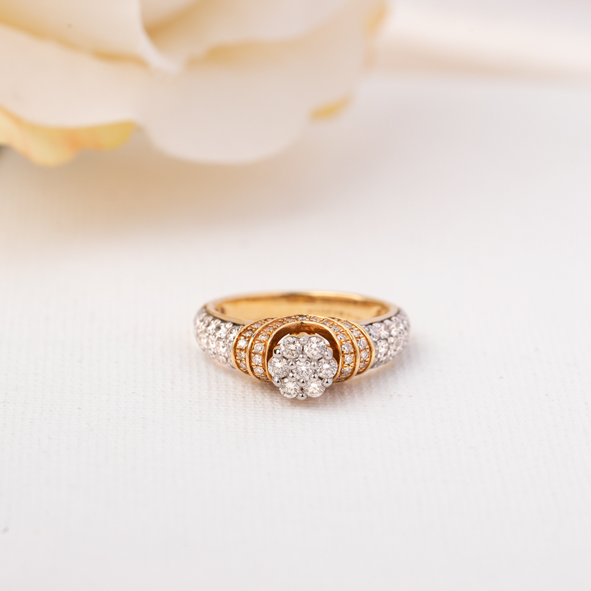 Cluster Crest Diamond Ring