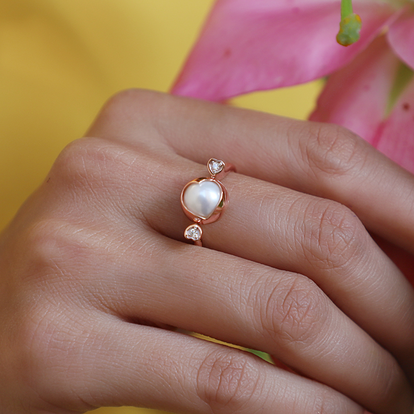 Spinning Pearl Heart Ring