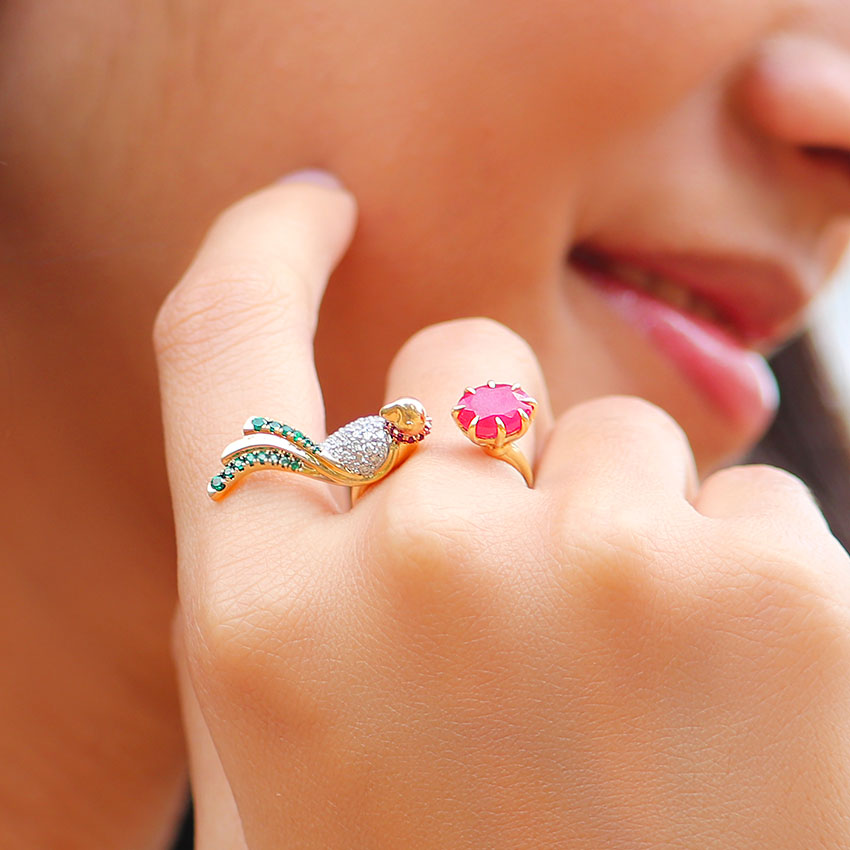 Gorgeous Parrot Ring