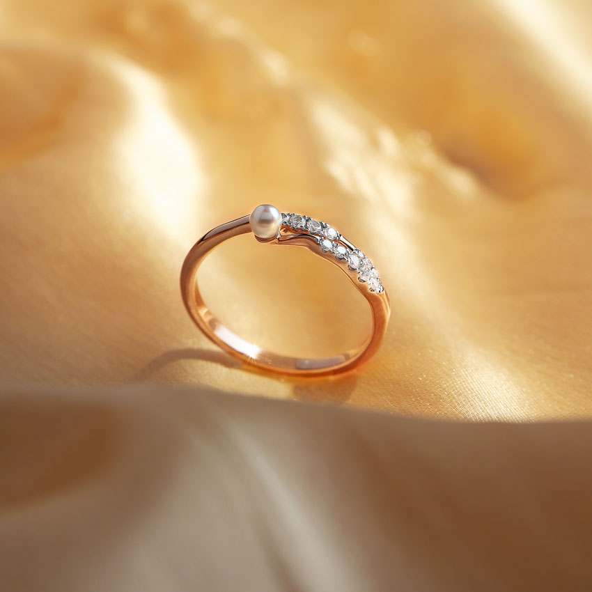 Trickle Pearl Ring