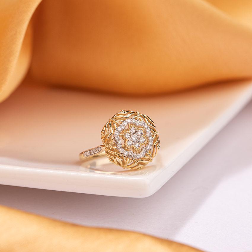 Diamond Rings 14 Karat Yellow Gold Grandeur Mesh Diamond Ring