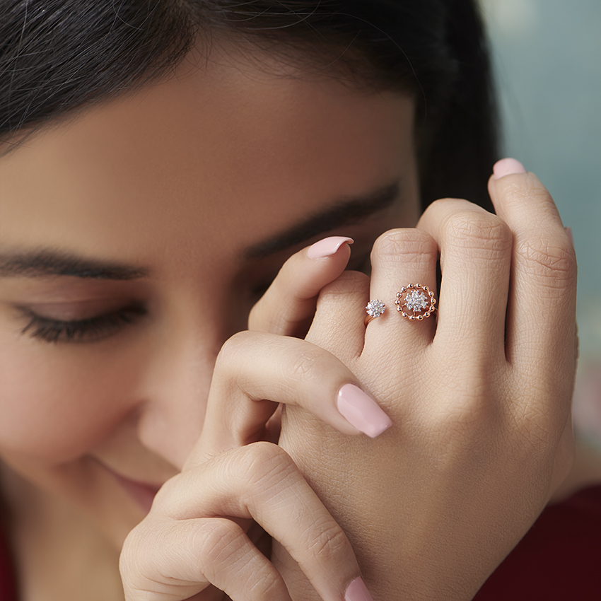 Zeldina Sphere Diamond Ring