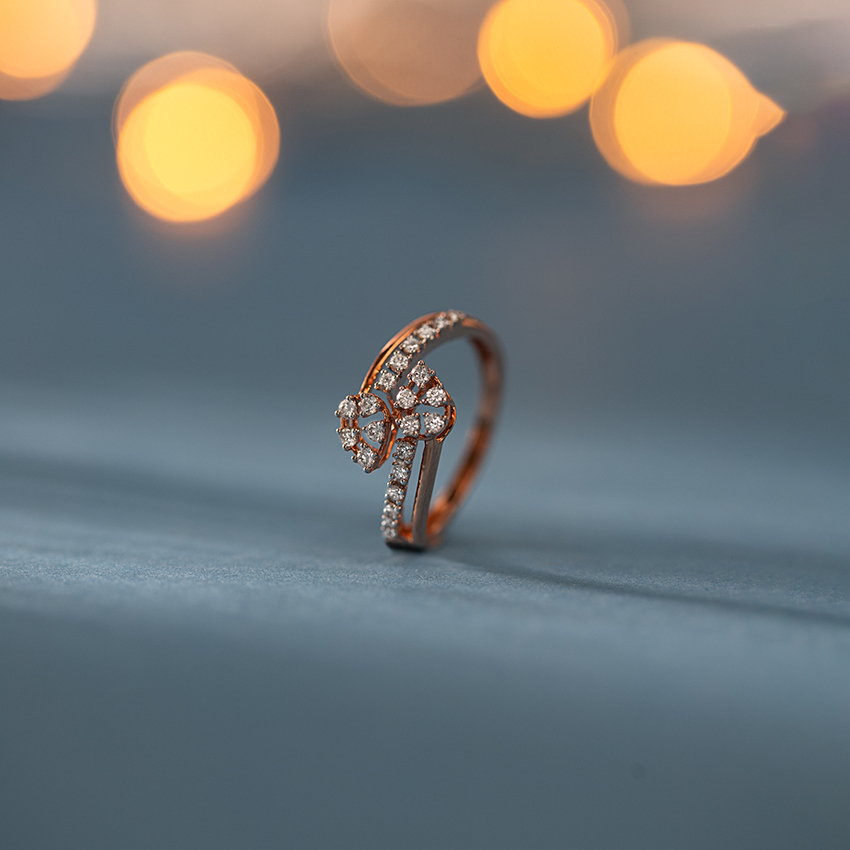 Pear Crossing Diamond Ring Pear Crossing Diamond Ring