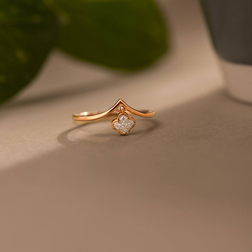 Flora Chevron Diamond Ring
