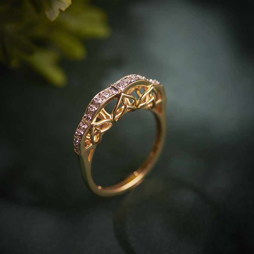 Samrina Regal Diamond Ring