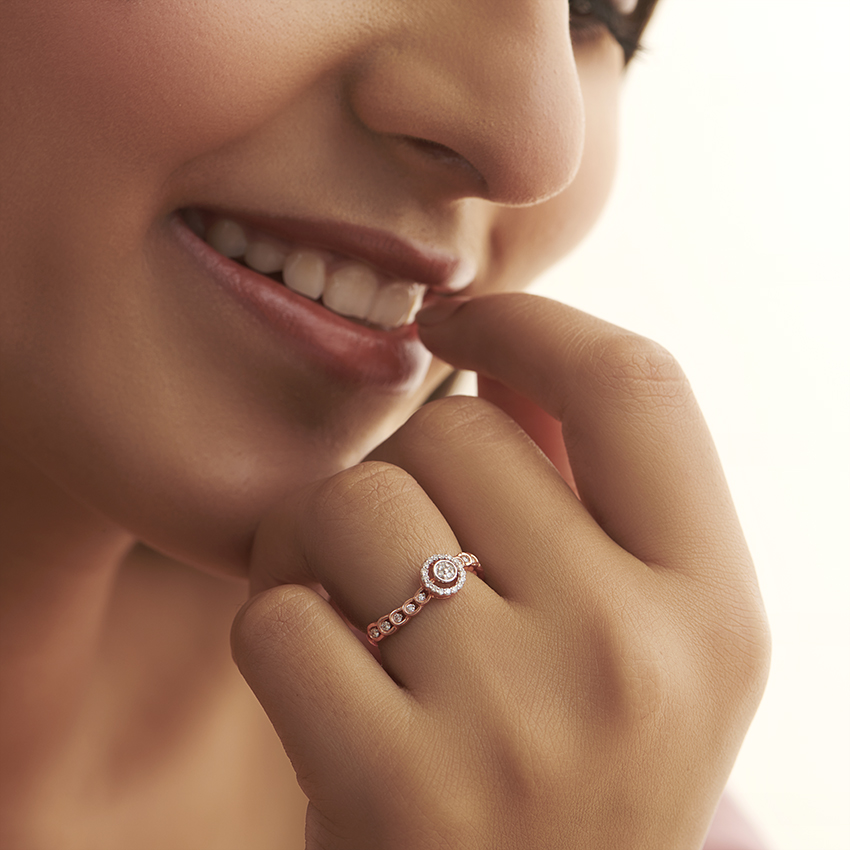 Freniya Halo Diamond Ring Freniya Halo Diamond Ring