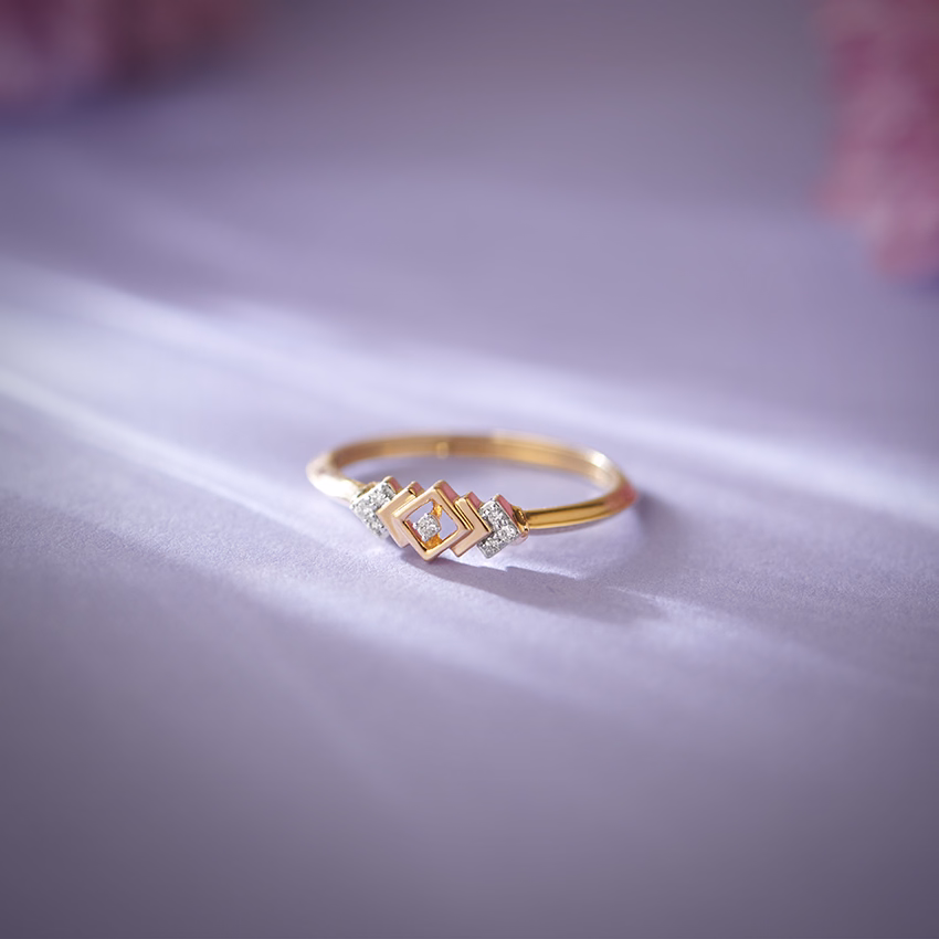 Diamond Rings 14 Karat Yellow Gold Diamond Quarrel Ring