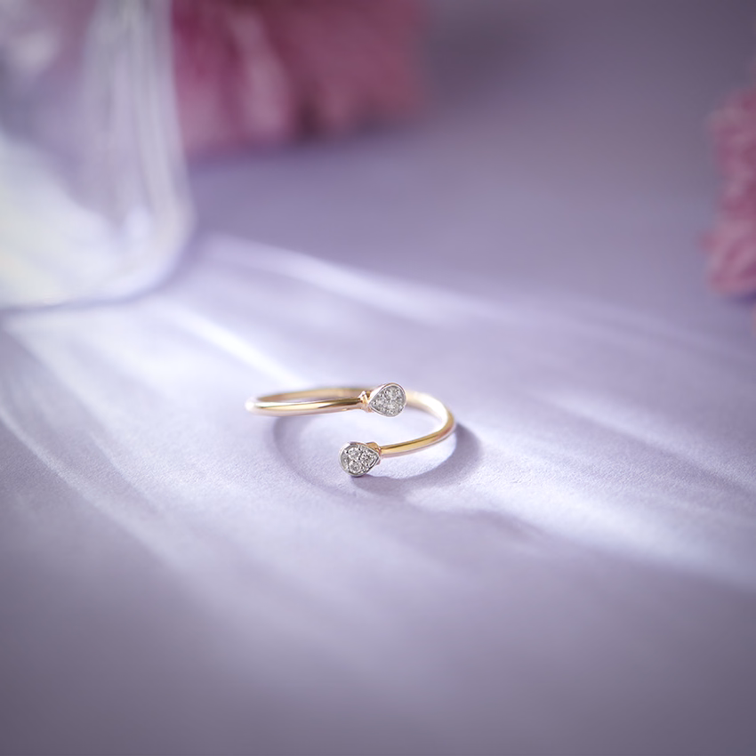Diamond Rings 18 Karat Yellow Gold Duet Circular Diamond Ring