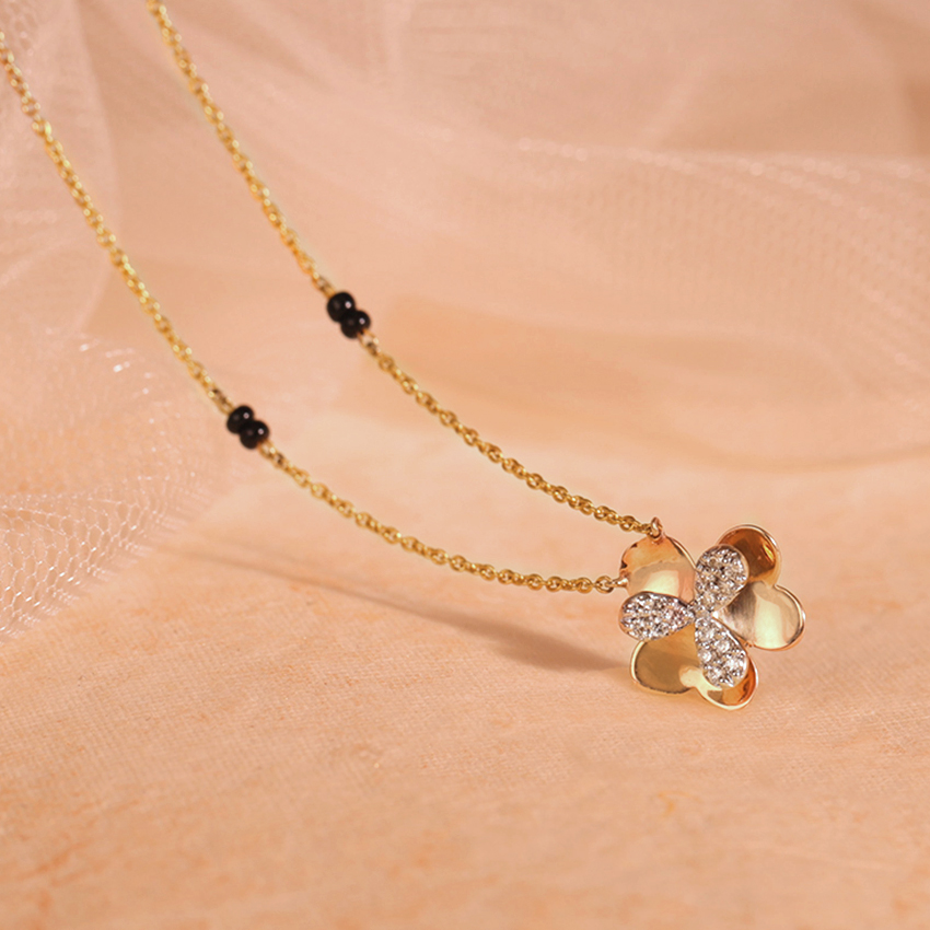 Diamond Mangalsutra 14 Karat Yellow Gold Rupsa Diamond Mangalsutra