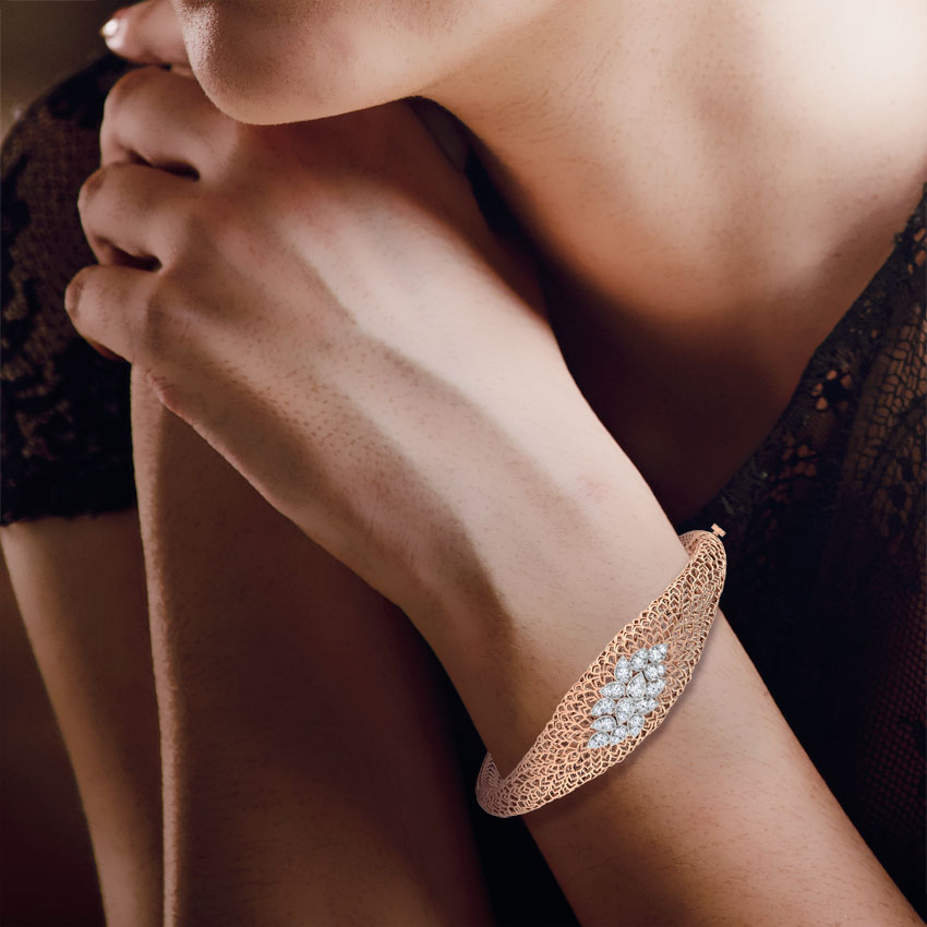 Wild Rhea Leaf Diamond Bracelet