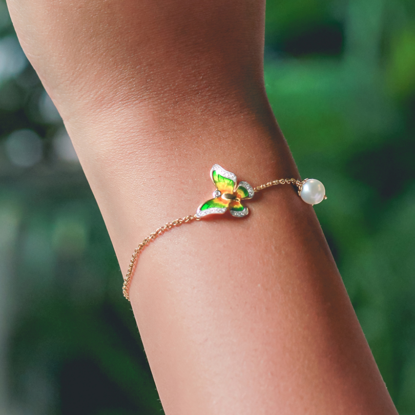 Delicate Pinion Gemstone Bracelet