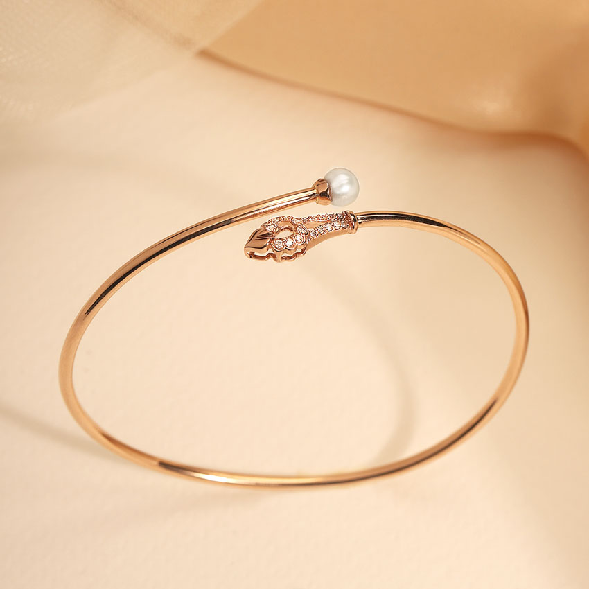 Radiant Pearl Bracelet