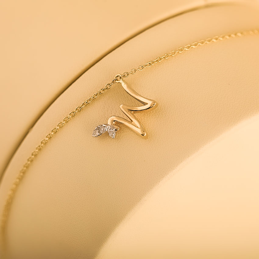 Leafy Alphabet W Diamond Bracelet