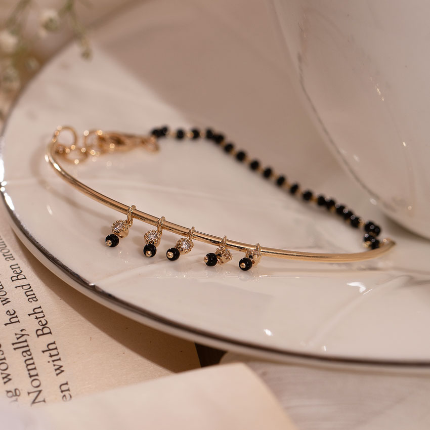 Saira Diamond Mangalsutra Bracelet Saira Diamond Mangalsutra Bracelet