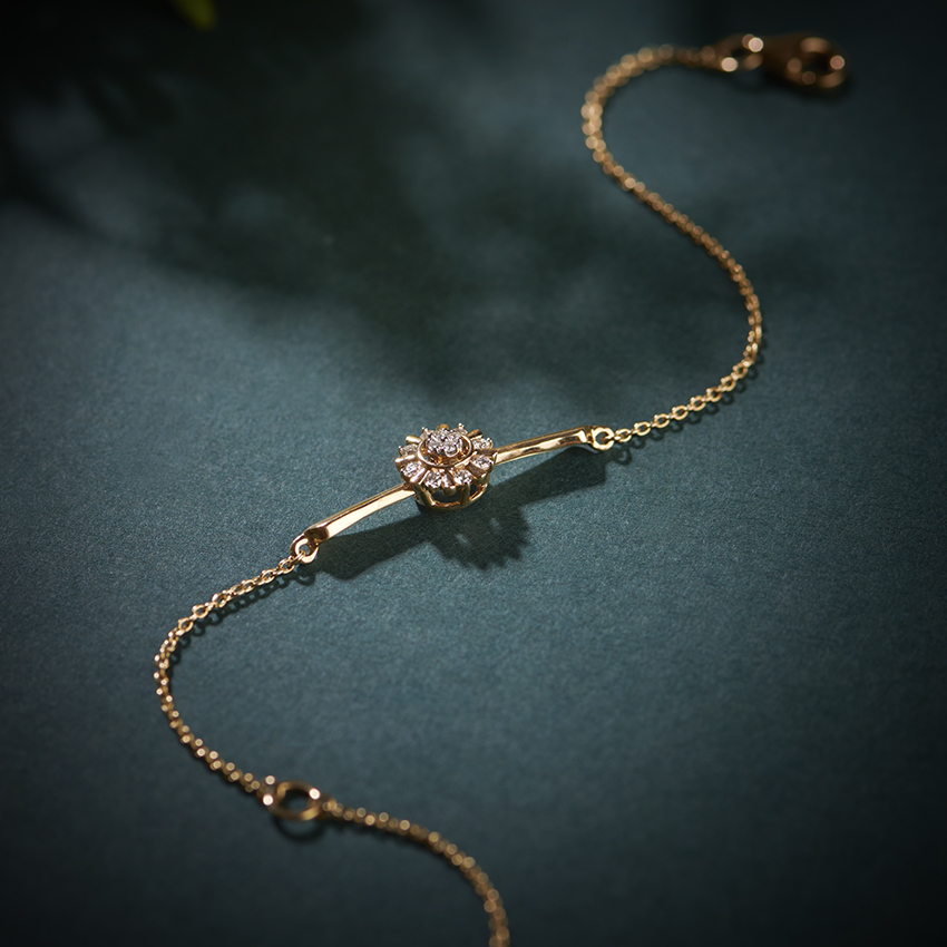 Diamond Bracelets 14 Karat Yellow Gold Renaiya Moving Diamond Bracelet