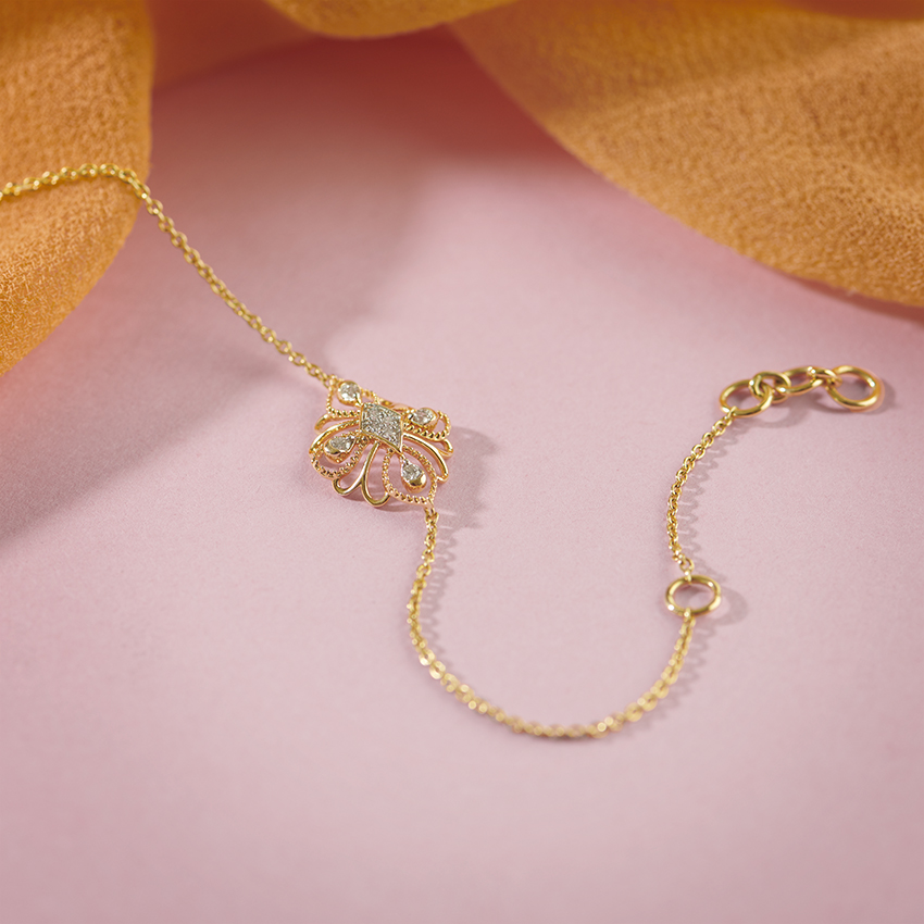 Diamond Bracelets 18 Karat Yellow Gold Deleria Diamond Bracelet