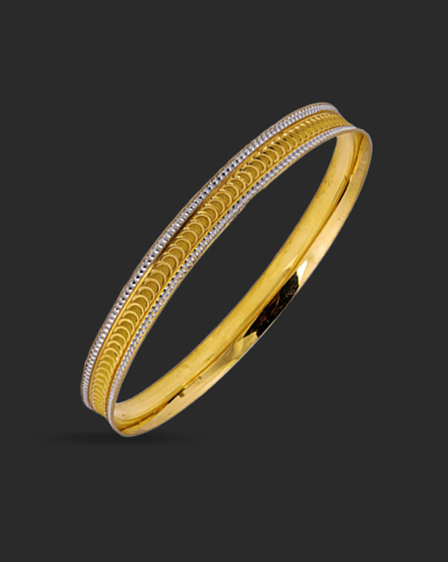 Gold Bangles 22 Karat Yellow Gold Notch Texture Gold Bangle Set of 2