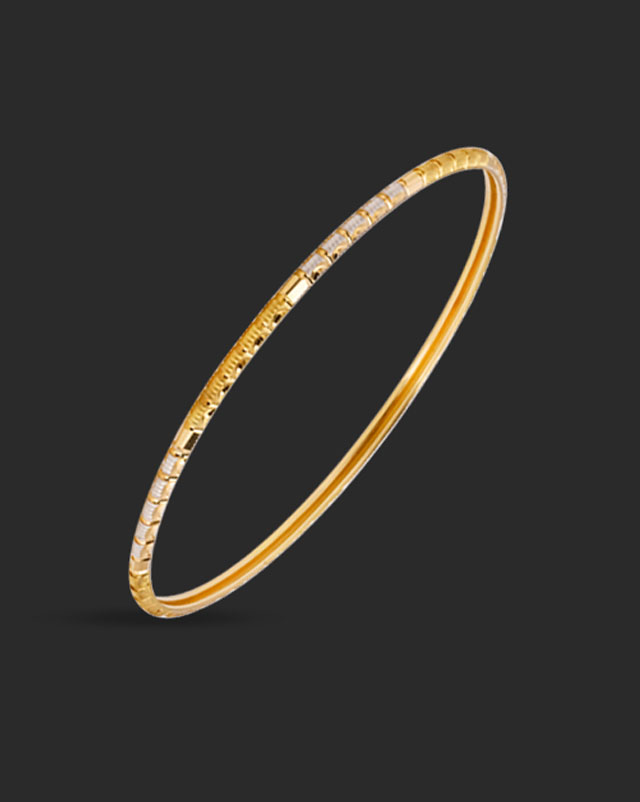 Gold Bangles 22 Karat Yellow Gold Two Tone Grooved Gold Bangle Set of 2