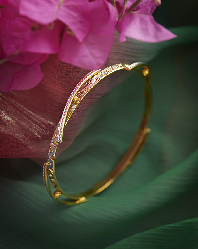 Gold Bangles 22 Karat Yellow Gold Avantika 22Kt Gold Bangle