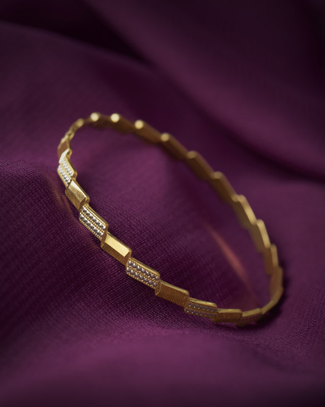 Gold Bangles 22 Karat Yellow Gold Saraiyaa 22kt Gold Bangles