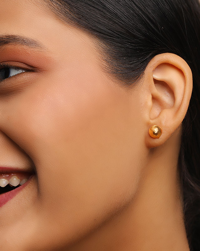 Nitya 22Kt Gold Stud Earrings