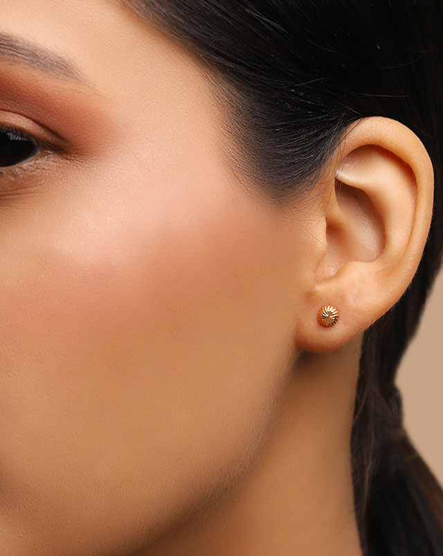 Kashvi 22Kt Gold Stud Earrings