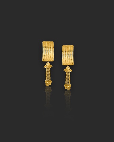 Trisha Gold Drop Earrings Trisha Gold Drop Earrings
