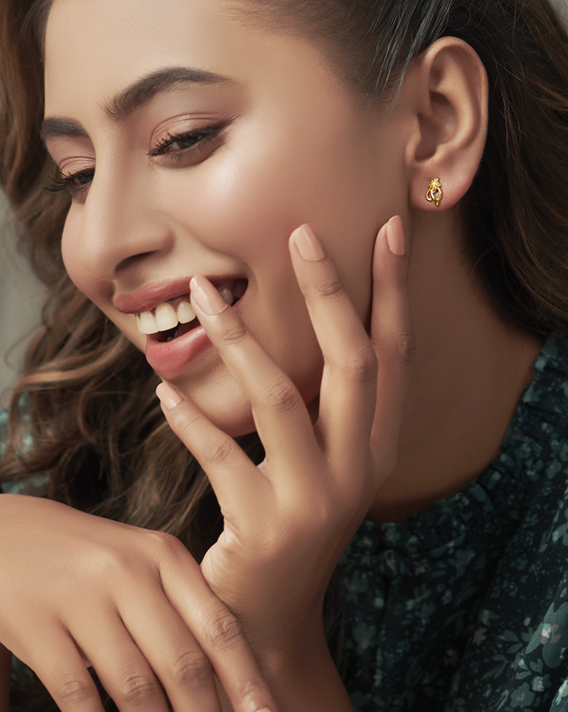 Leena 22KT Gold  Stud Earrings