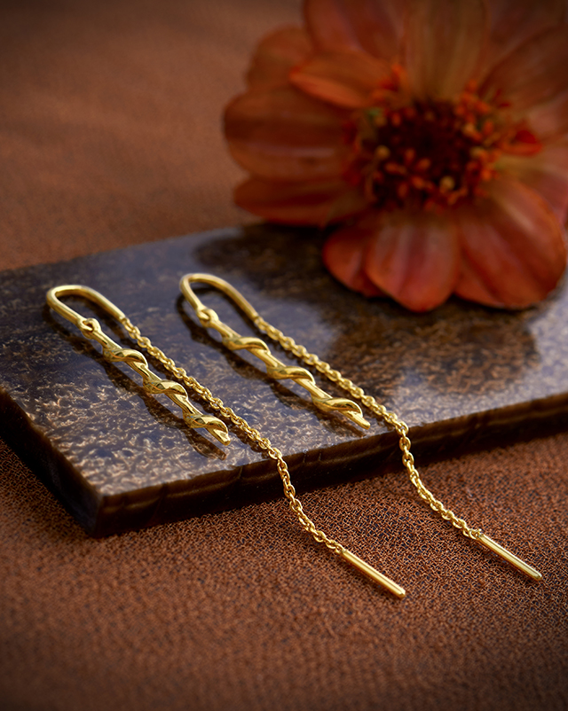 Nora 22KT Gold Earring