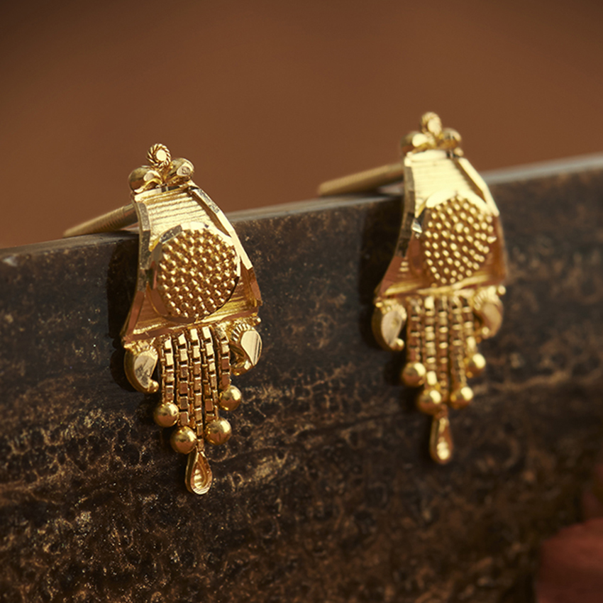 Aashi 22KT Gold Earrings