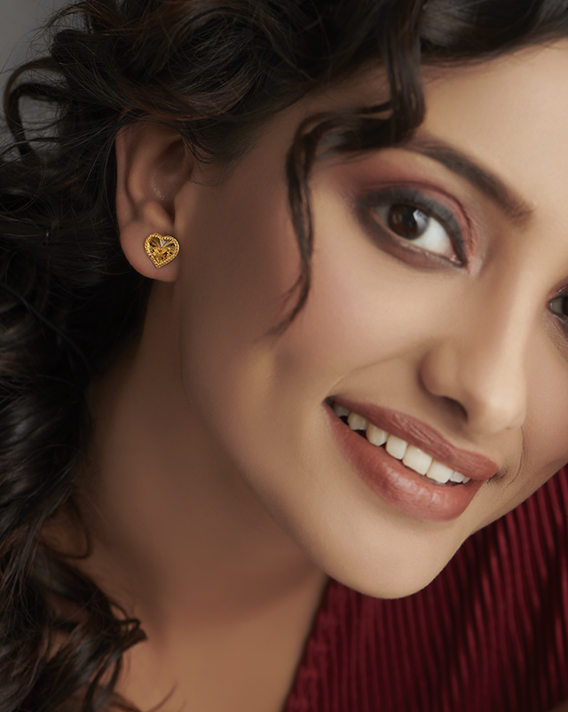 Mishka 22KT Gold Earrings Mishka 22KT Gold Earrings