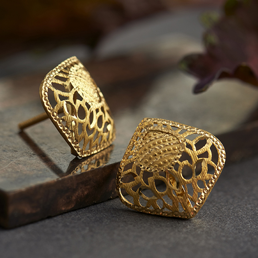 Tavishi 22KT Gold Earrings Tavishi 22KT Gold Earrings