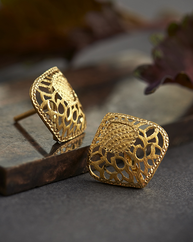 Tavishi 22KT Gold Earrings Tavishi 22KT Gold Earrings