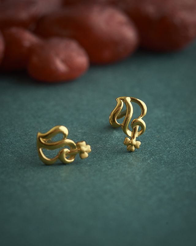 Gold Earrings 22 Karat Yellow Gold Aarti 22KT Gold Earrings