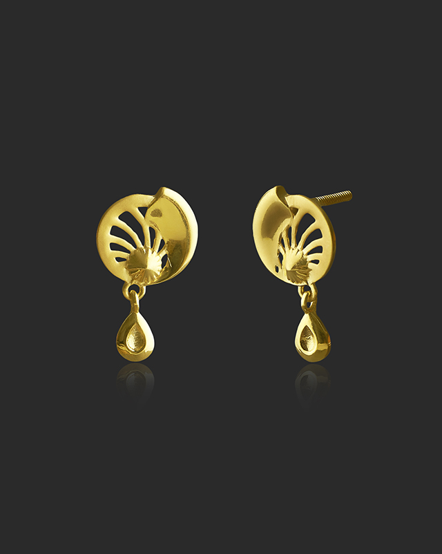 Ishya 22KT Gold EARRING