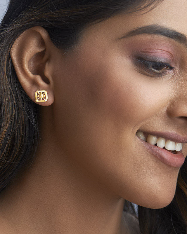 Taalika 22KT Gold EARRING