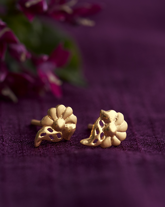 Gold Earrings 22 Karat Yellow Gold Vaarahi 22KT Gold EARRING