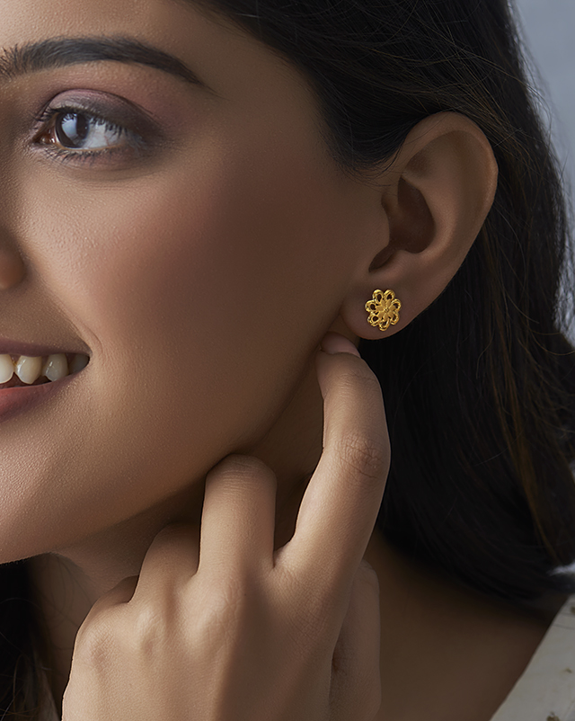 Anvika 22KT Gold EARRING Anvika 22KT Gold EARRING