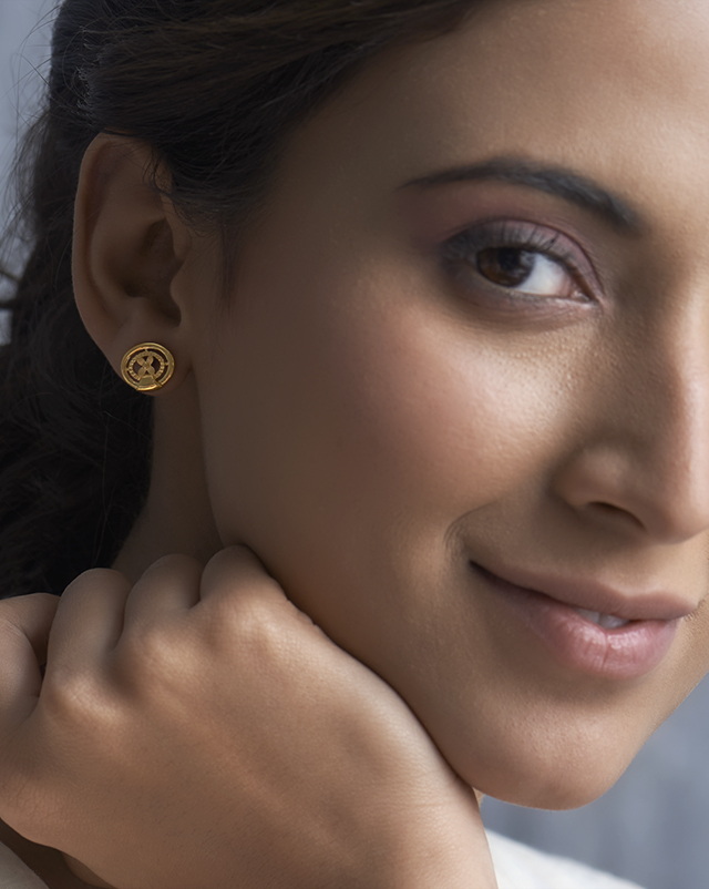 Nisha 22KT Gold EARRING