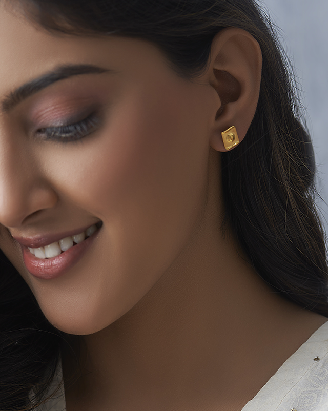 Manyata 22KT Gold EARRING Manyata 22KT Gold EARRING