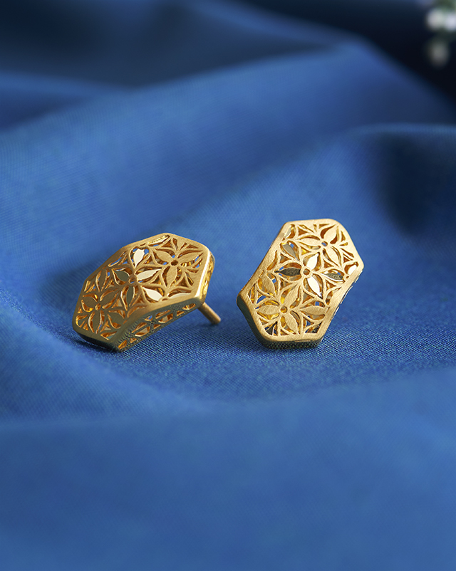 Gold Earrings 22 Karat Yellow Gold Riyanvi 22KT Gold Delicate Earring