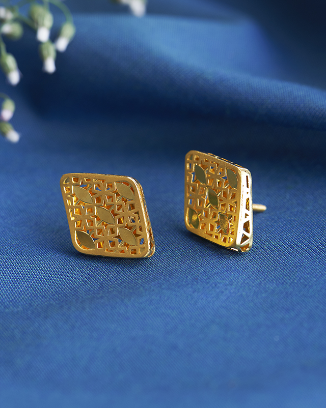 Gold Earrings 22 Karat Yellow Gold Rashmi 22KT Gold Delicate Earring