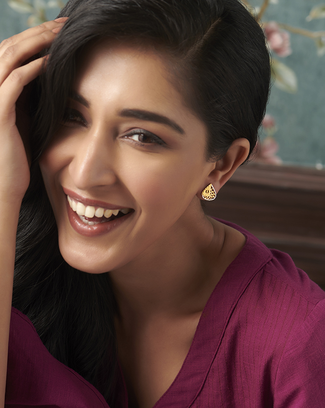 Vamika 22KT Gold Earrings