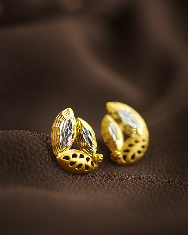 Gold Earrings 22 Karat Yellow Gold Ekveera 22KT Gold Earrings