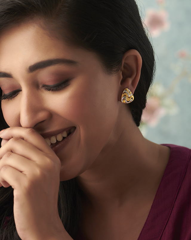 Bhuvika 22KT Gold Earrings