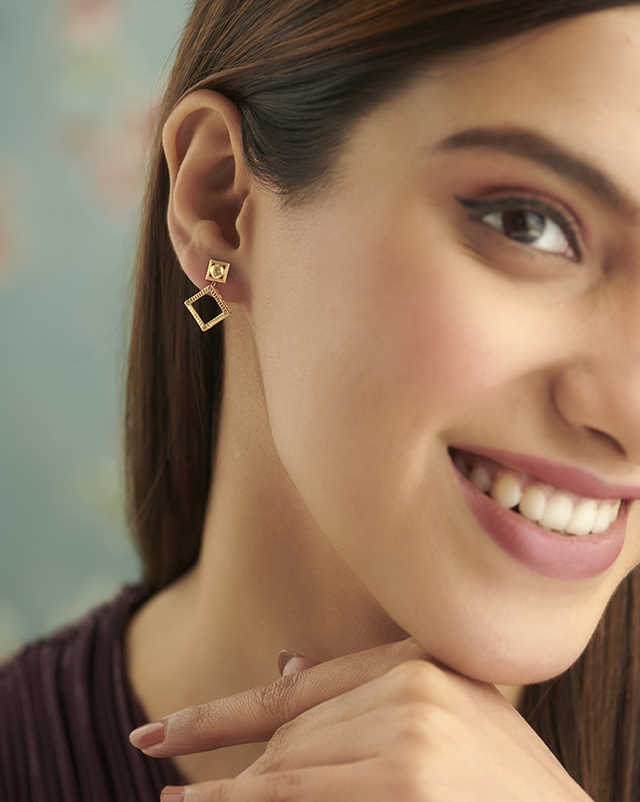 Gold Earrings 22 Karat Yellow Gold Yogita 22KT Gold Earrings