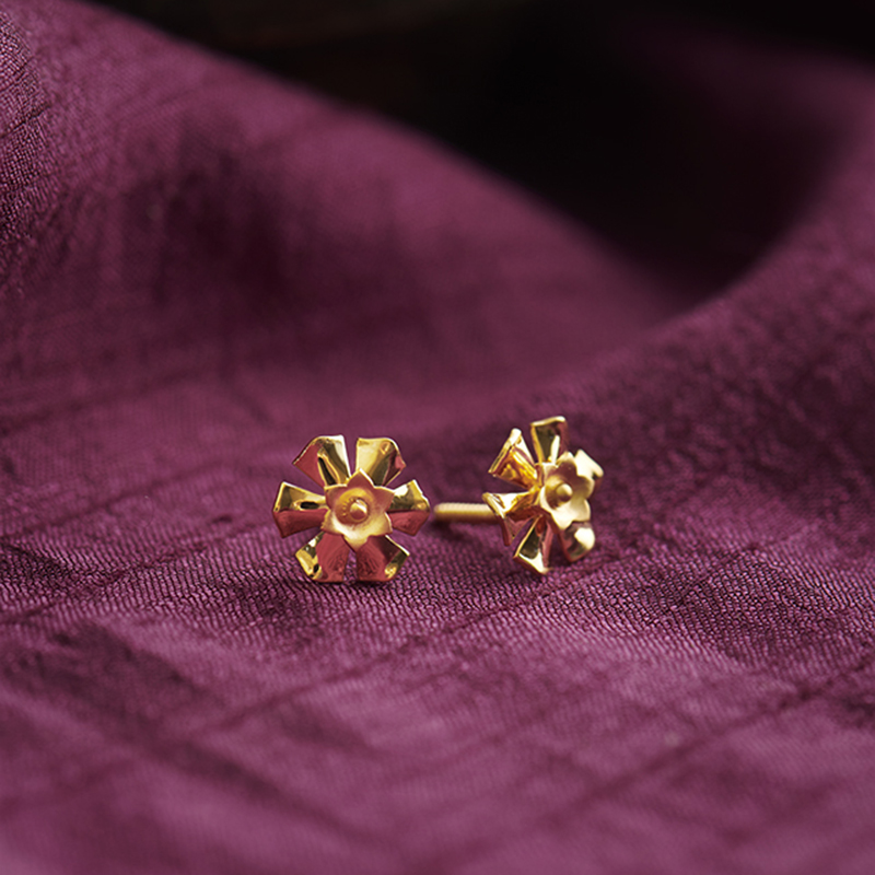 Baani 22KT Gold Earrings Baani 22KT Gold Earrings