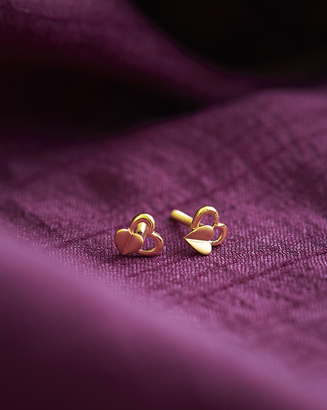 Siyona 22KT Gold Earrings Siyona 22KT Gold Earrings