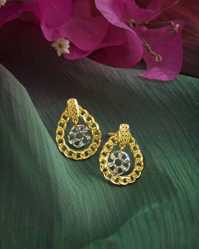 Gold Earrings 22 Karat Yellow Gold Suhasini 22Kt Gold Earrings
