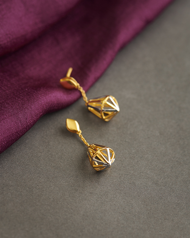 Gold Earrings 22 Karat Yellow Gold Malvika Geometric 22Kt Gold Earring